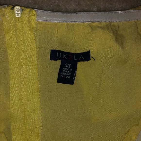 UK2LA Yellow Strapless Romper Size Small - Picture 4 of 4